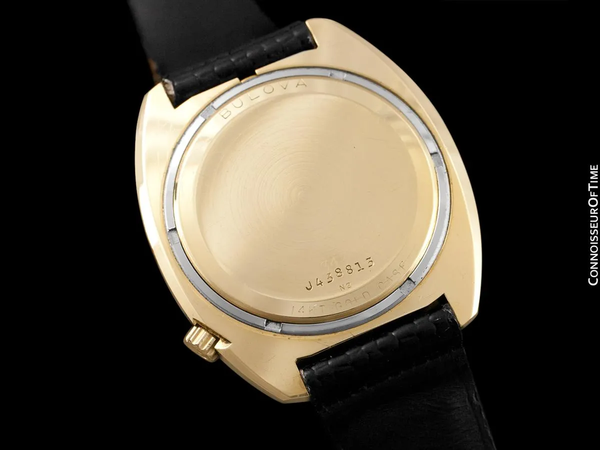 1972 Bulova (Accutron) Accuquartz Retro Mens Day Date Watch - 14K Solid Gold with Diamond