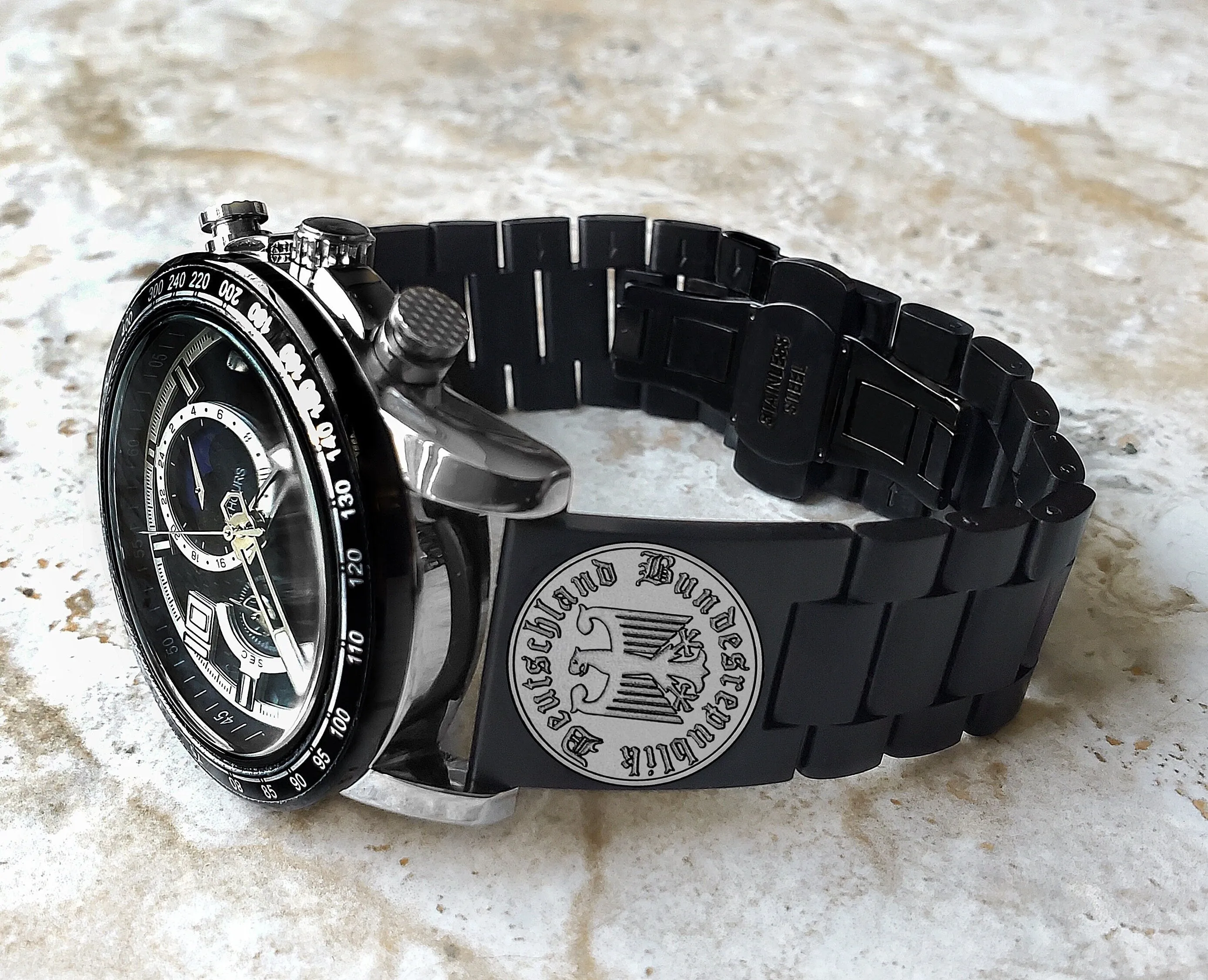 22mm Width Lugs Watch Band Germany Deutschland Symbols for Traditional Casual Luxury and Smartwatches Engraved Black St Steel Strap DES