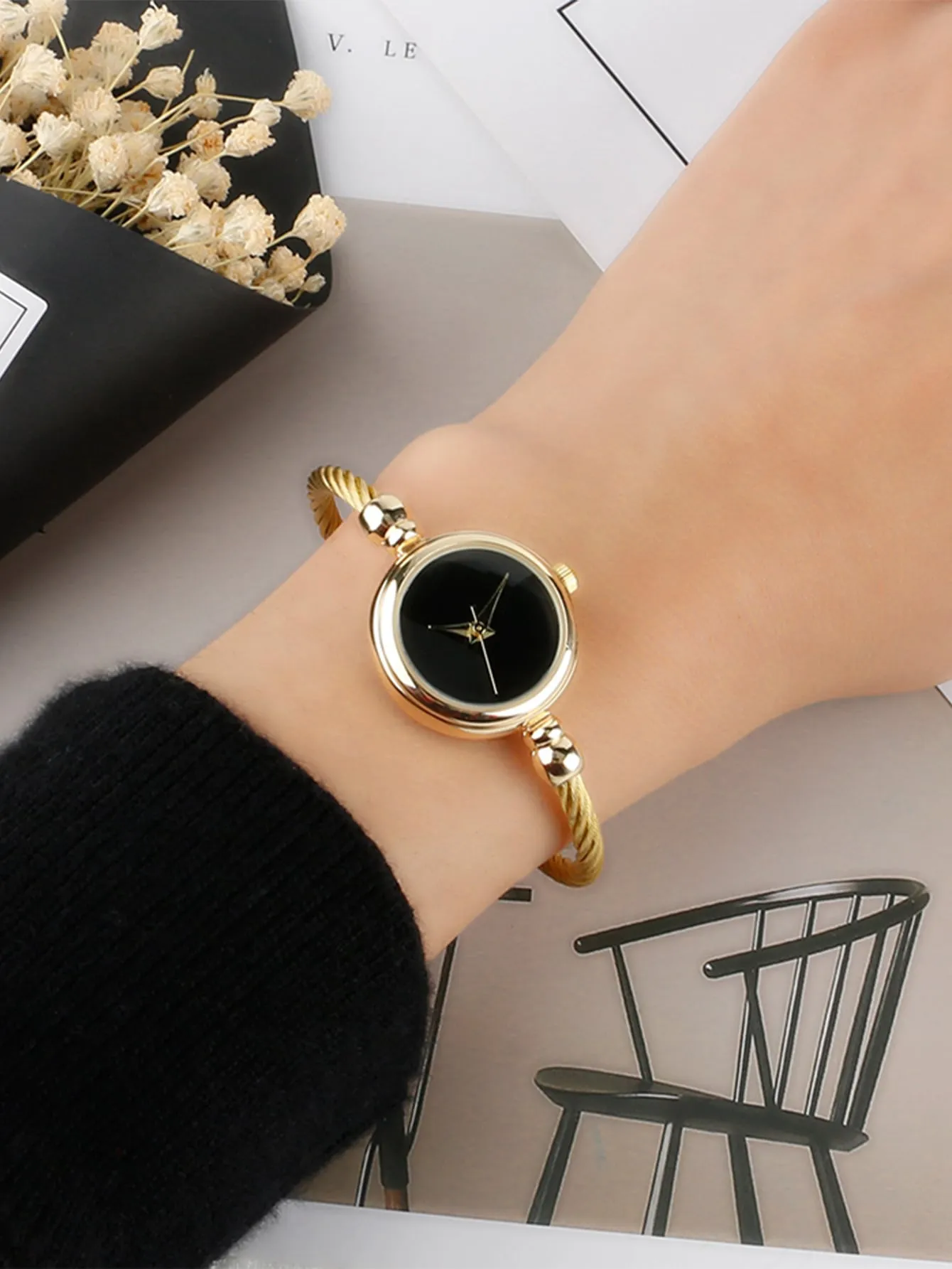 2pcs/set Round Pointer Quartz Watch - Gold