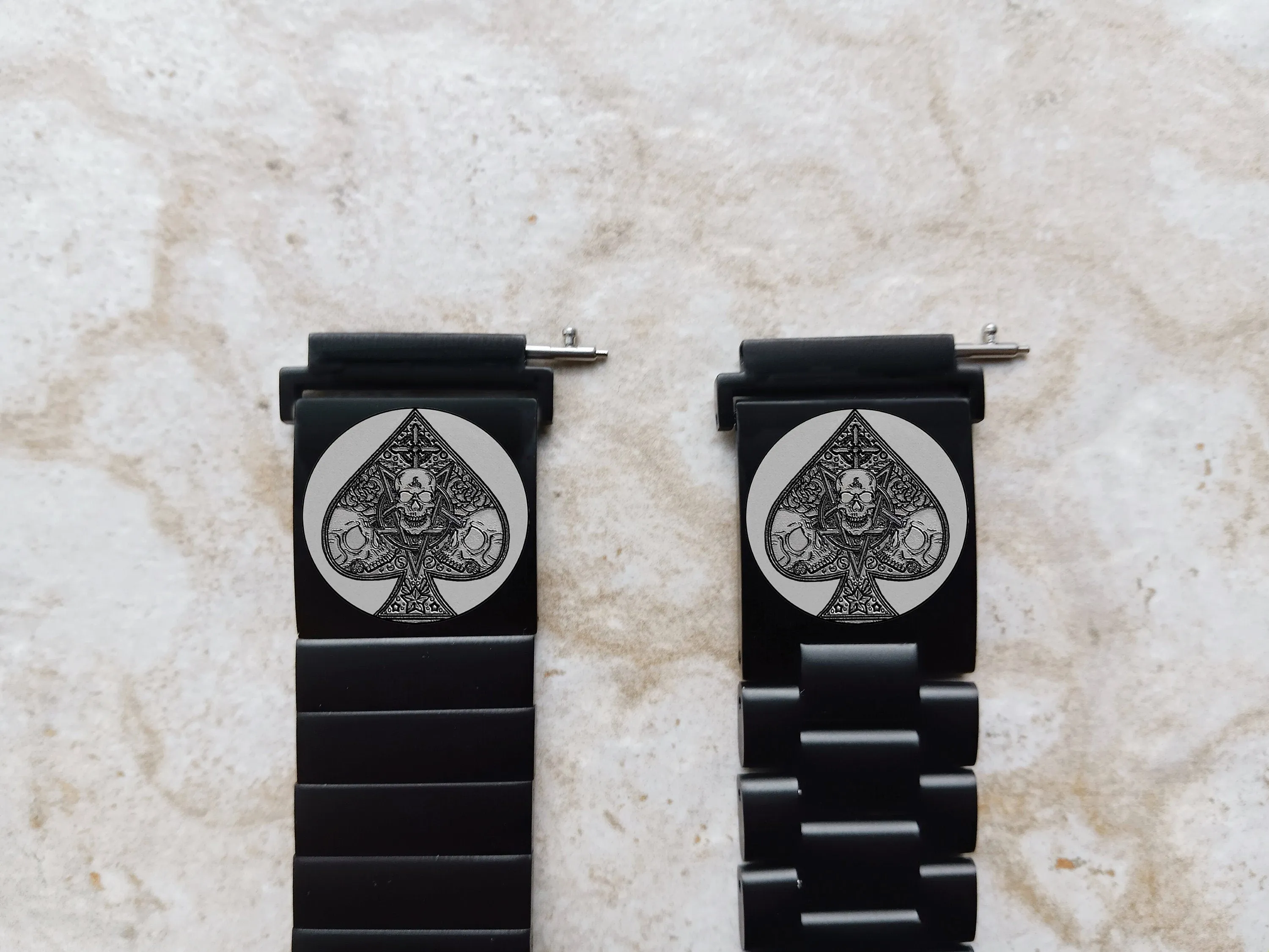 Ace of Spades Engraved Watch Band for 20mm Width Lugs Traditional Casual Luxury & Smartwatches Black Stainless Steel Strap Bracelet AS2 -A20