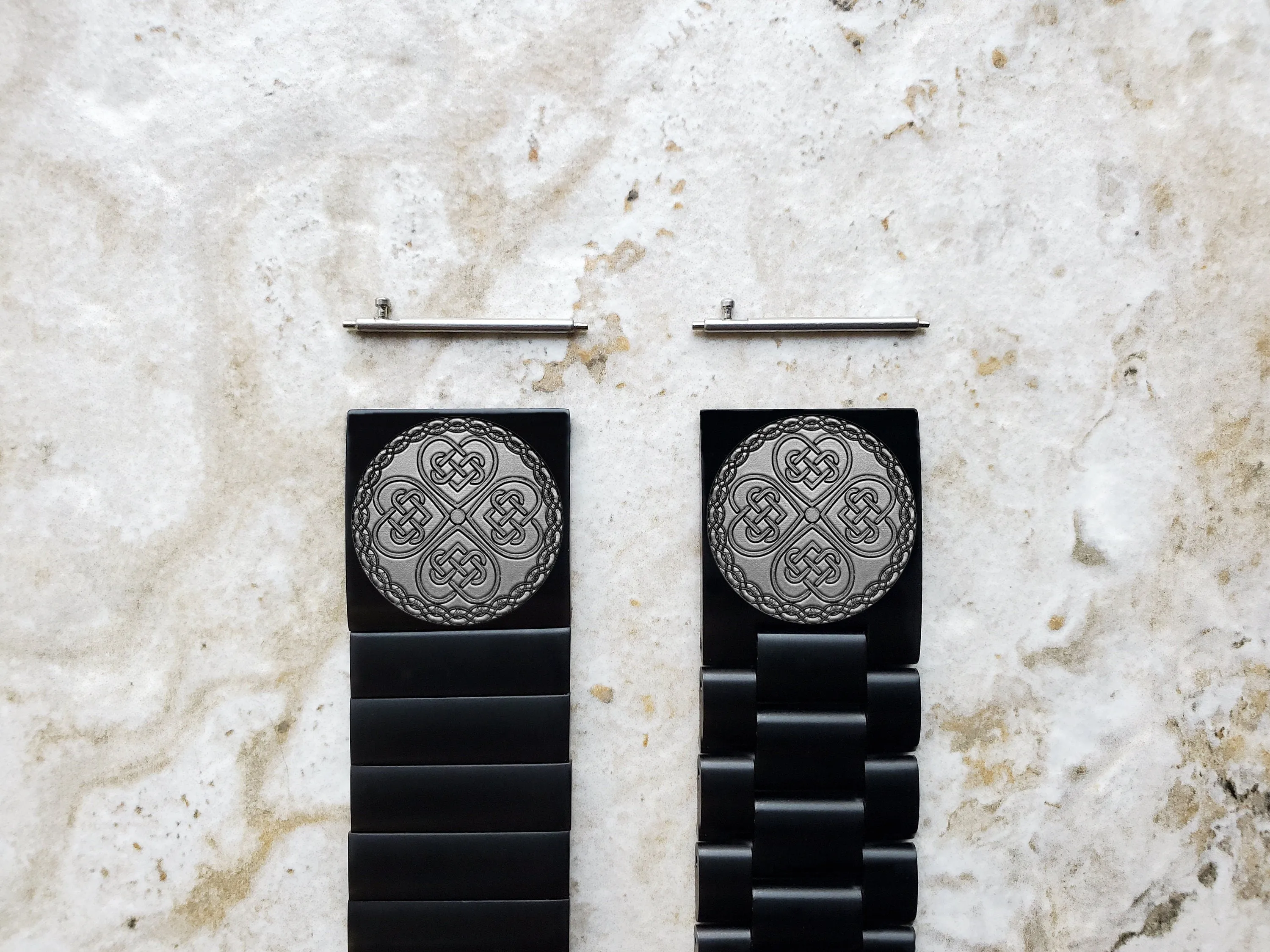Celtic Clover Engraved Watch Band for 22mm Width Lugs Traditional Casual Luxury and Smartwatches Black Color Stainless Steel Strap Bracelet CC3