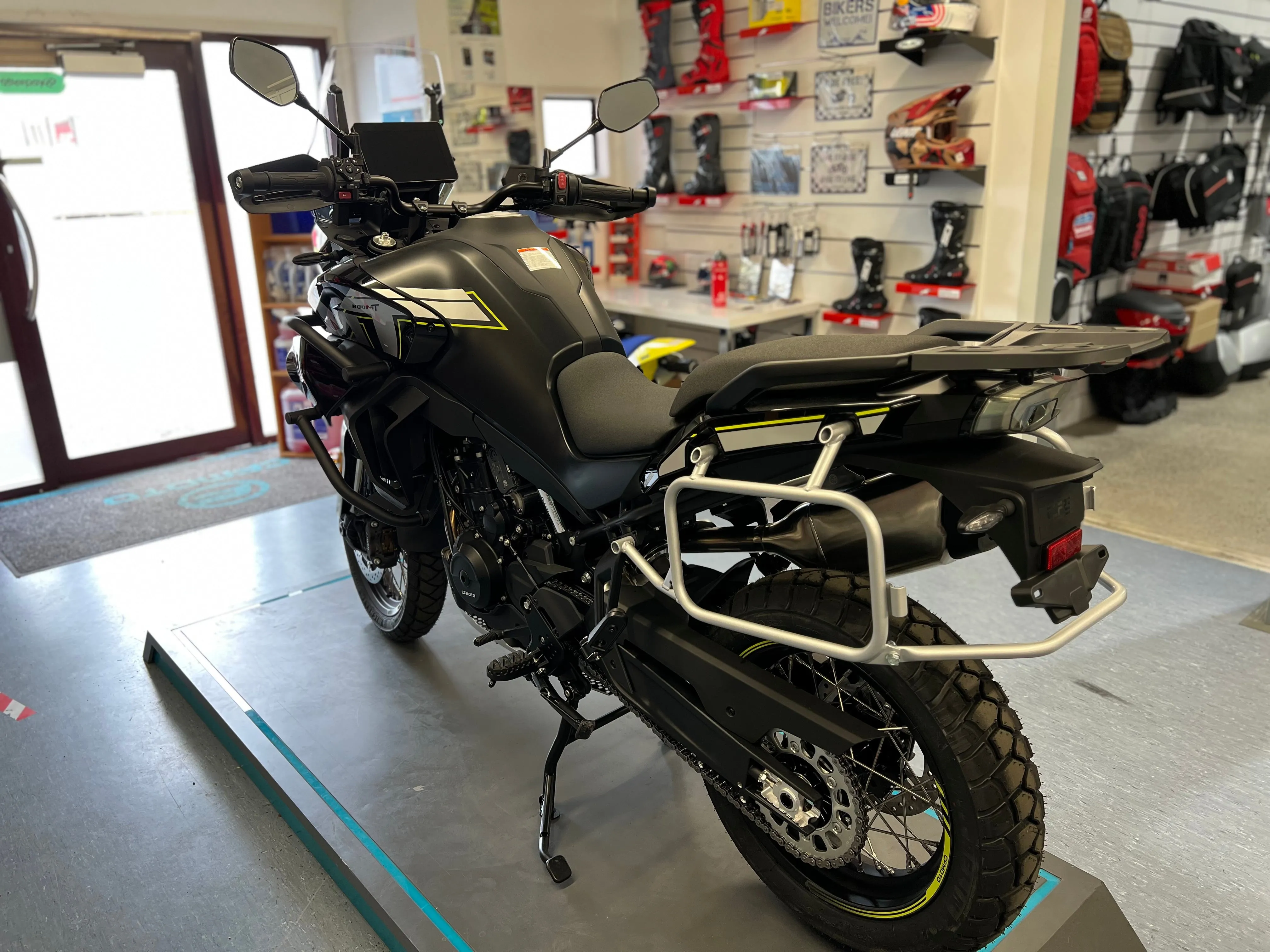 CFMOTO 800MT EXPLORE 2025