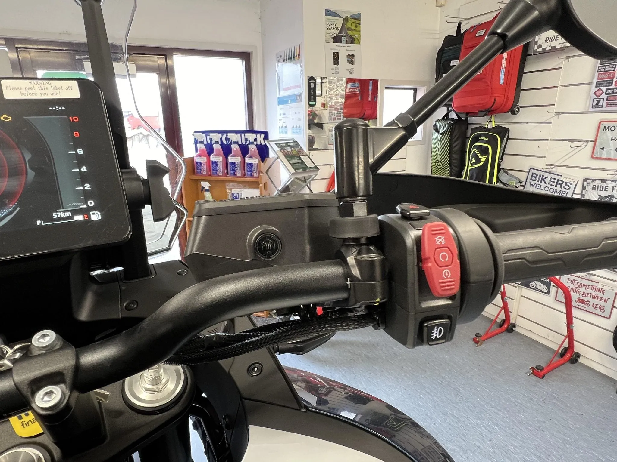 CFMOTO 800MT EXPLORE 2025