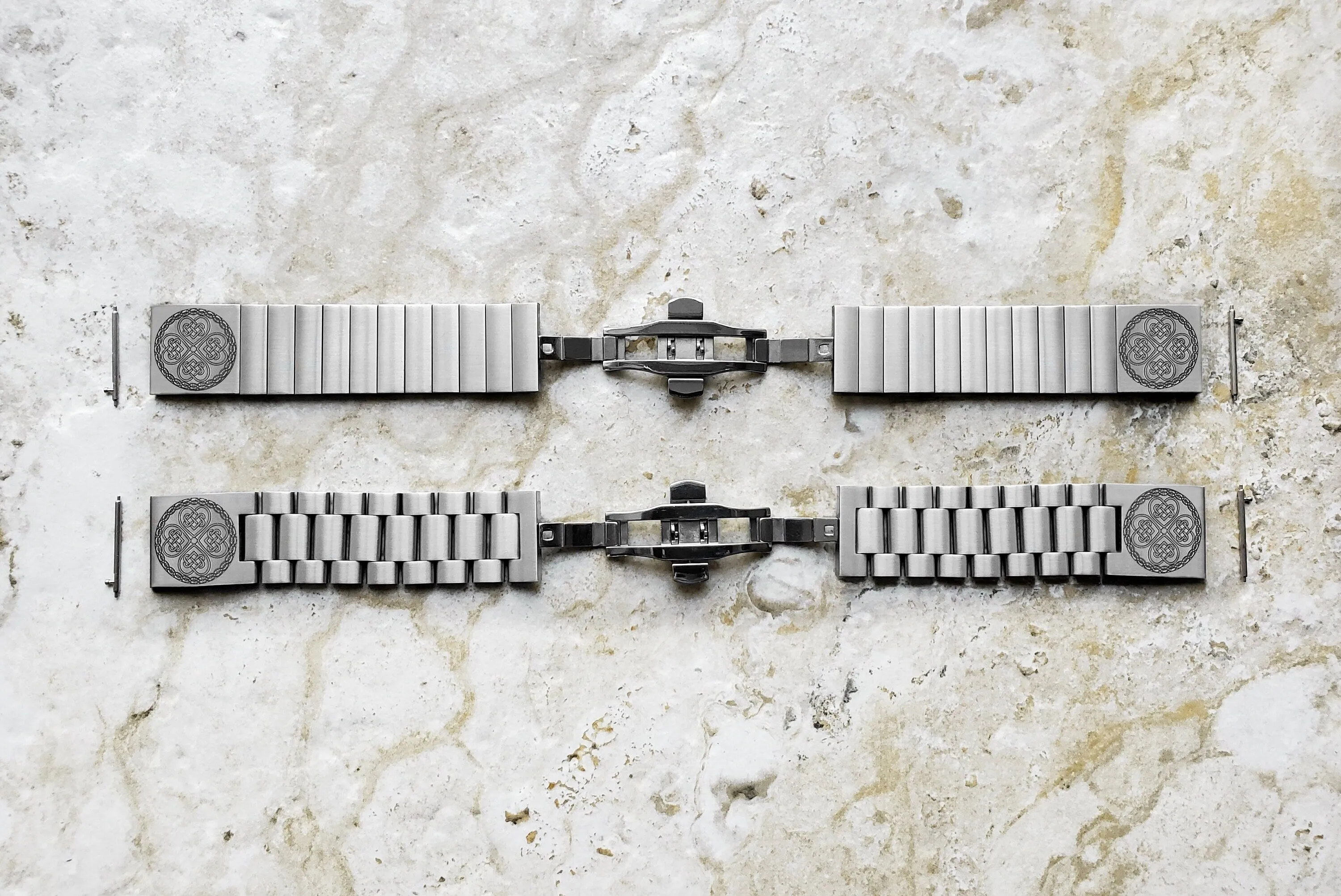 Engraved Watch Band for 22mm 24mm 25mm Lugs Traditional Casual Luxury and Smartwatches Silver Color Stainless Steel Bracelet Strap CC3