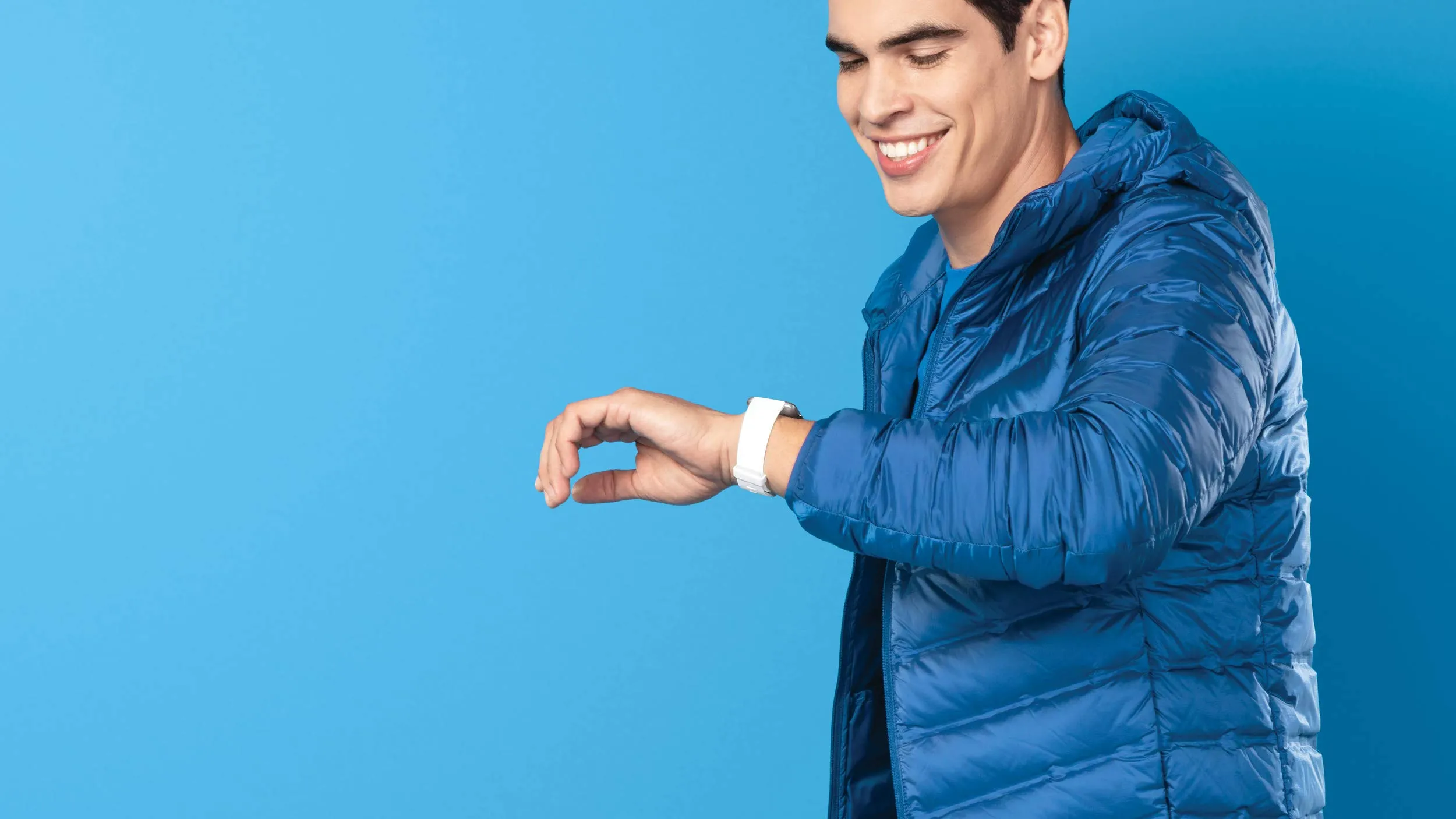 Fitbit Versa Lite Health & Fitness Smartwatch with Heart Rate, 4  Day Battery & Water Resistance, White