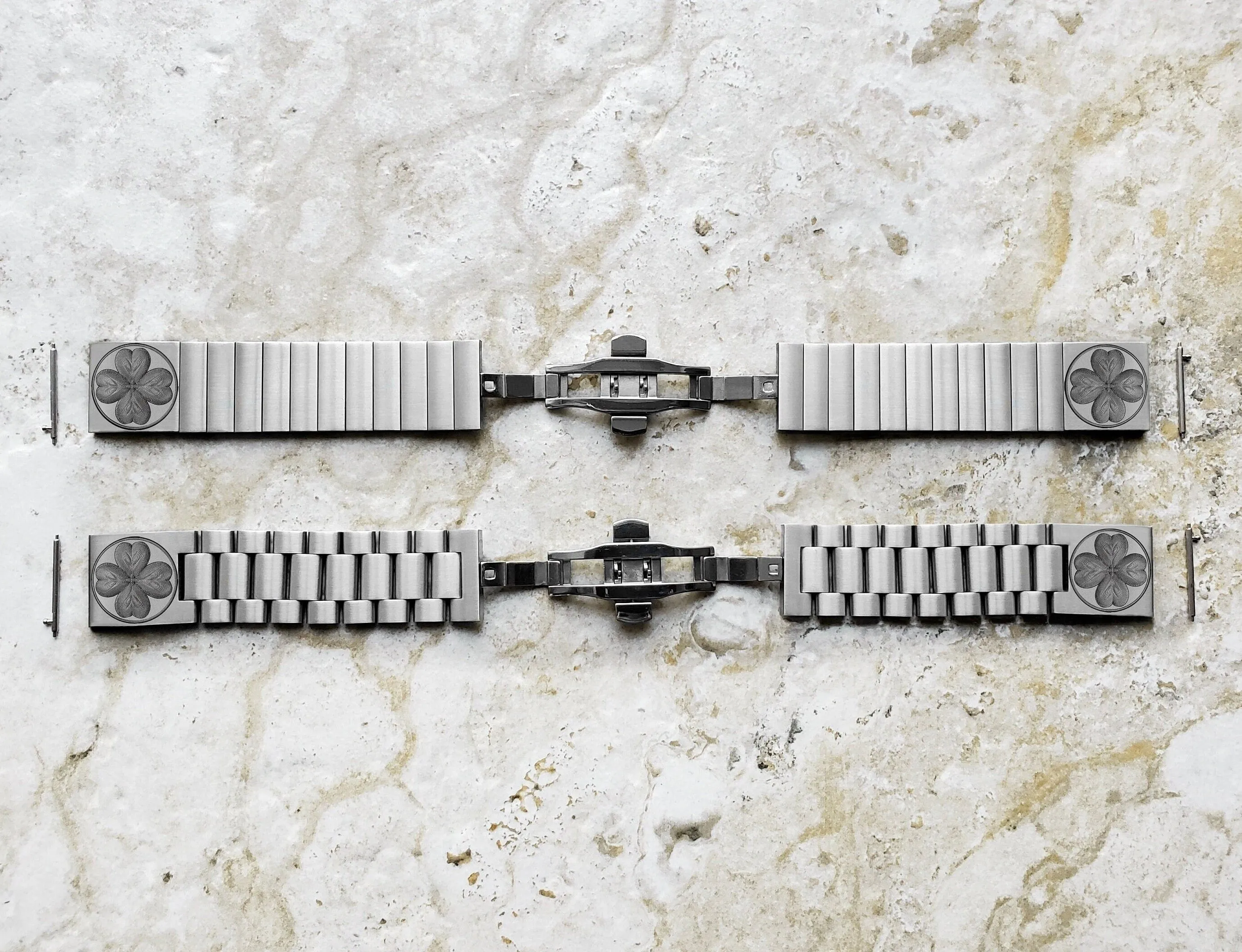 Four Leaf Clover Engraved Band for 22mm 24mm 25mm Lugs Traditional Casual Luxury and Smartwatches Silver Color Stainless Steel Strap SR1