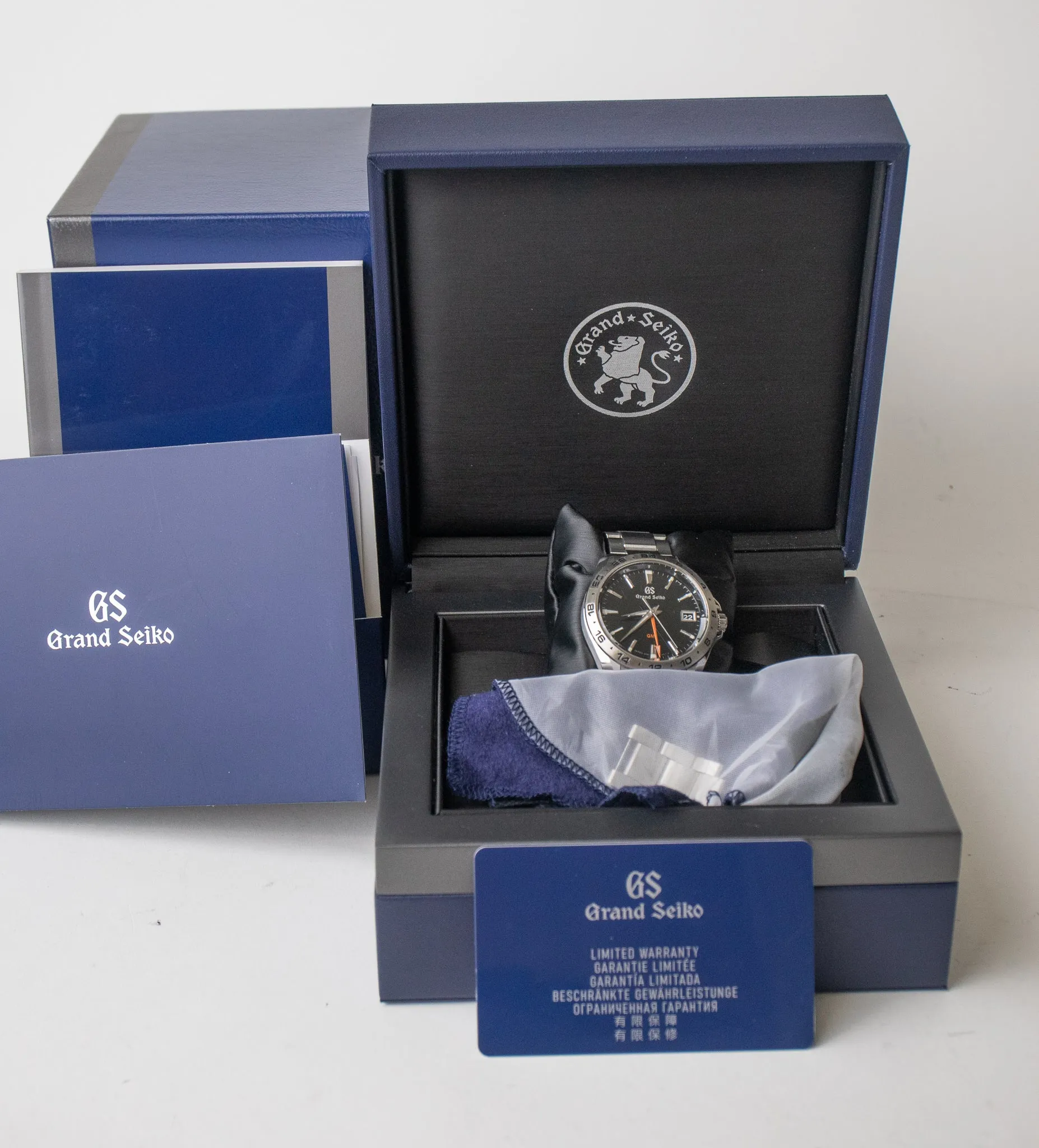 Grand Seiko GMT SBGN003