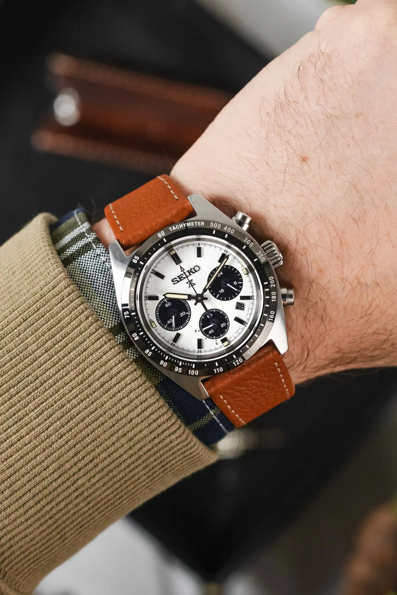 Hirsch BOLOGNA Quick-Release French-Style Textured Leather Watch Strap in GOLD BROWN