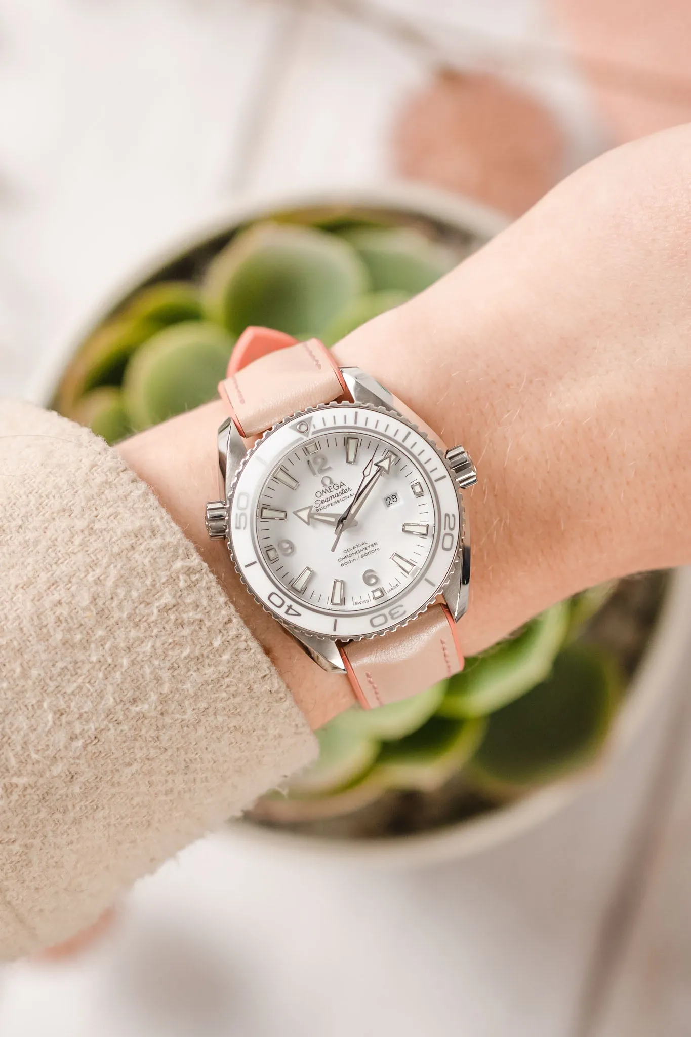Hirsch LINDSEY Ladies Leather & Rubber Performance Watch Strap in ROSE/APRICOT