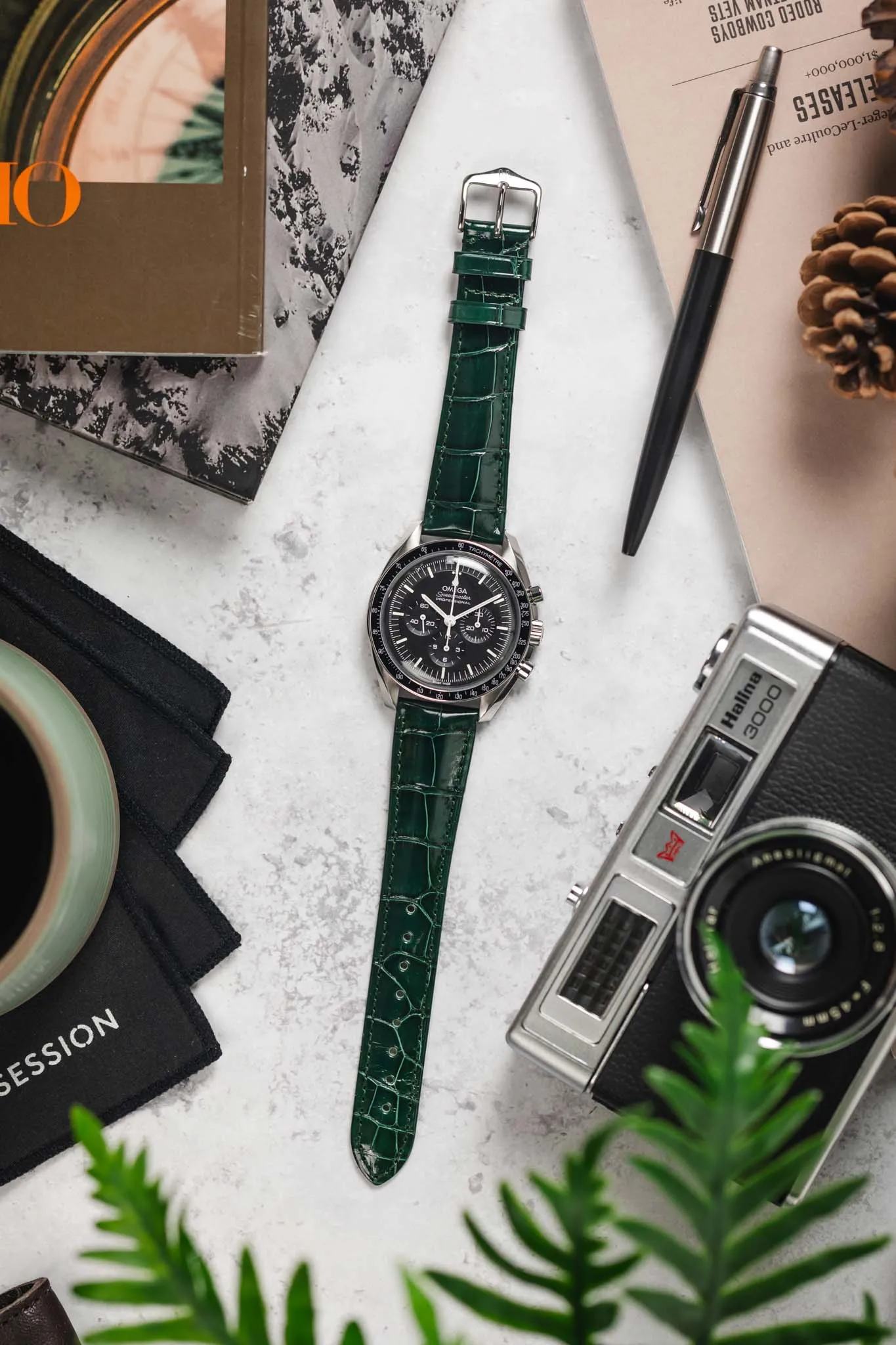 Hirsch LONDON Shiny Alligator Leather Watch Strap in DARK GREEN