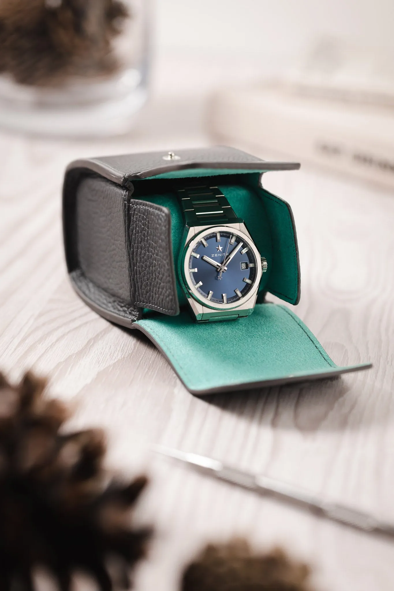 JPM Cubo Single Watch Leather Travel Case in GREY
