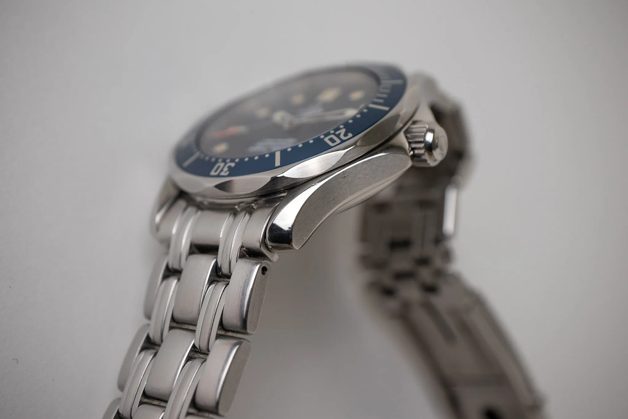 Omega Seamaster Midsize 2561.80