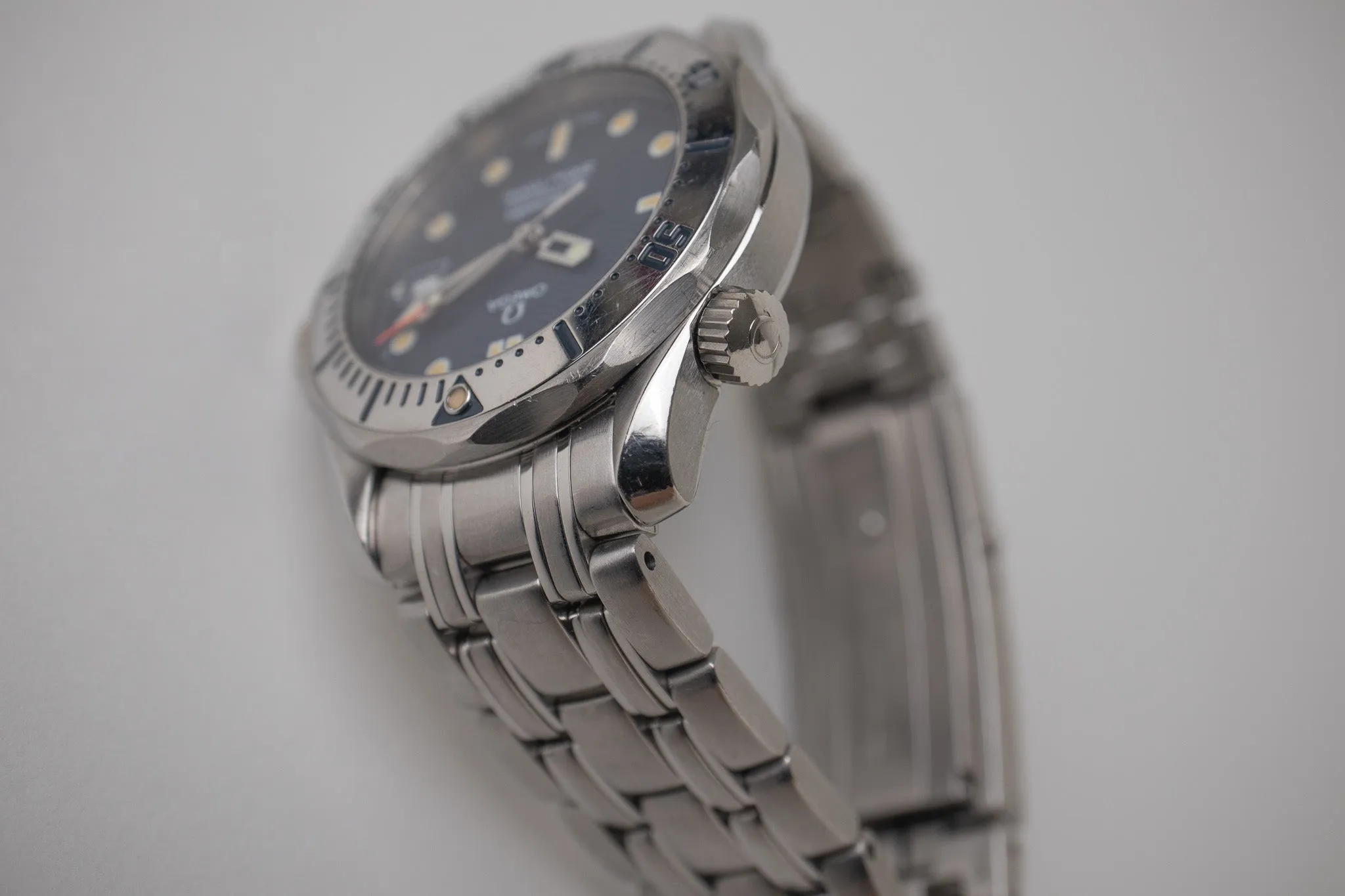 Omega Seamaster Midsize 2562.80