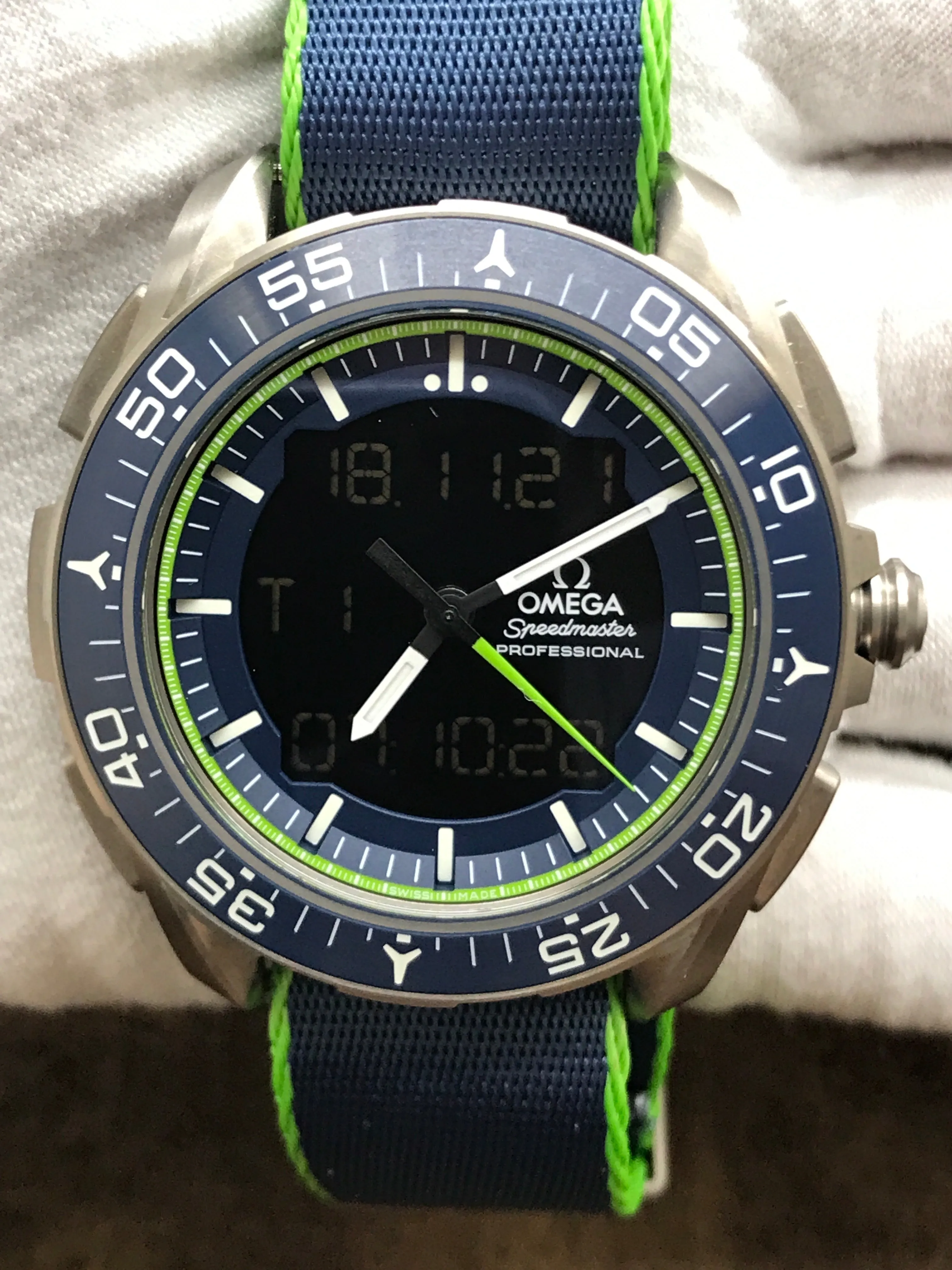 Omega Skywalker X 33 Chronograph Speedmaster 318.92.45.79.03.001 Black Dial Quartz Men's Watch