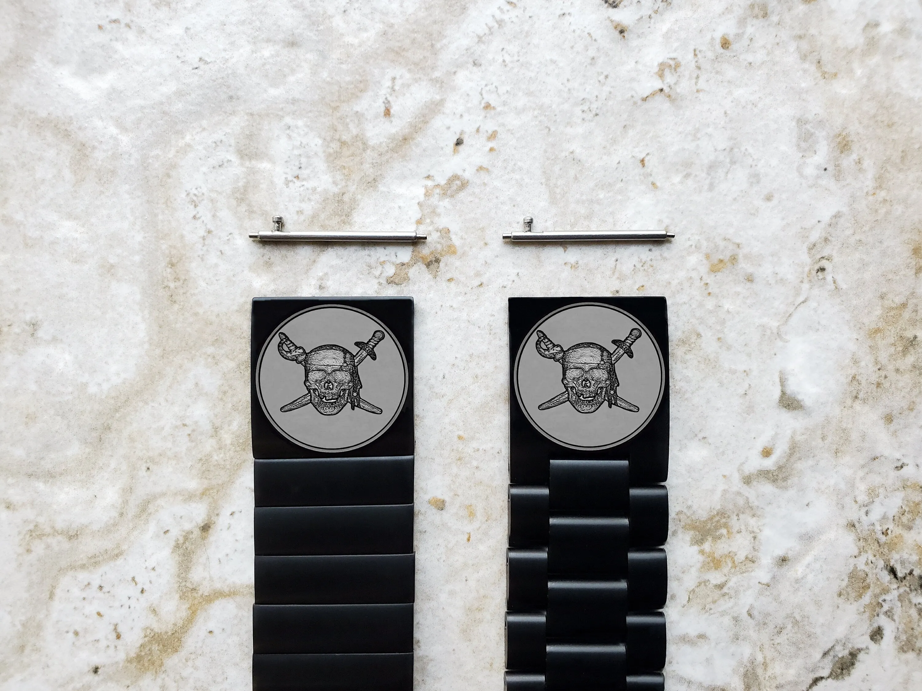 Pirate Skull Engraved Watch Band for 22mm Width Lugs Traditional Casual Luxury and Smartwatches Black Color Stainless Steel Strap Bracelet PS2