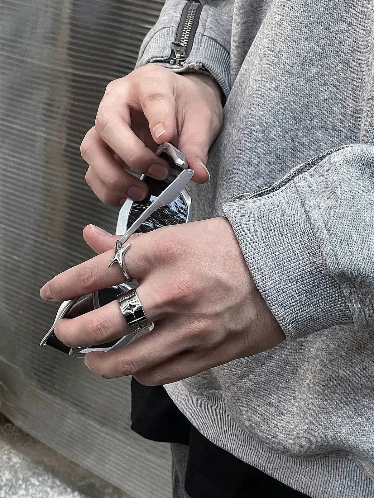 Shines Star Ring