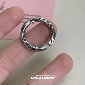 Starry Patterned Twisted Ring